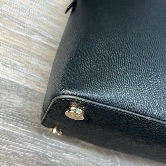 Michael Kors Black Leather Cindy Dome Satchel! Preowned!! Very Gently Used!! - Picture 10 of 11